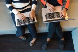 Low-code/no-code web development platforms